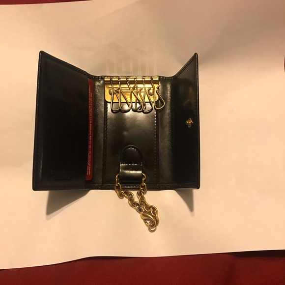 Authentic bvlgari key holder pouch - Picture 3 of 5